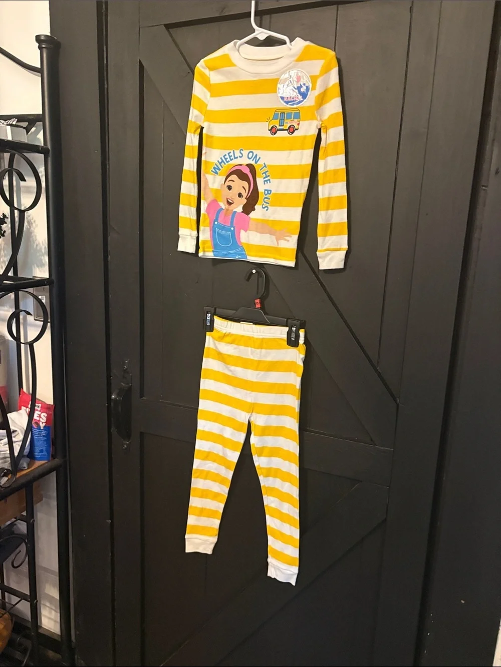 Girls' Blue Character-Print Long Sleeve Pajama Set